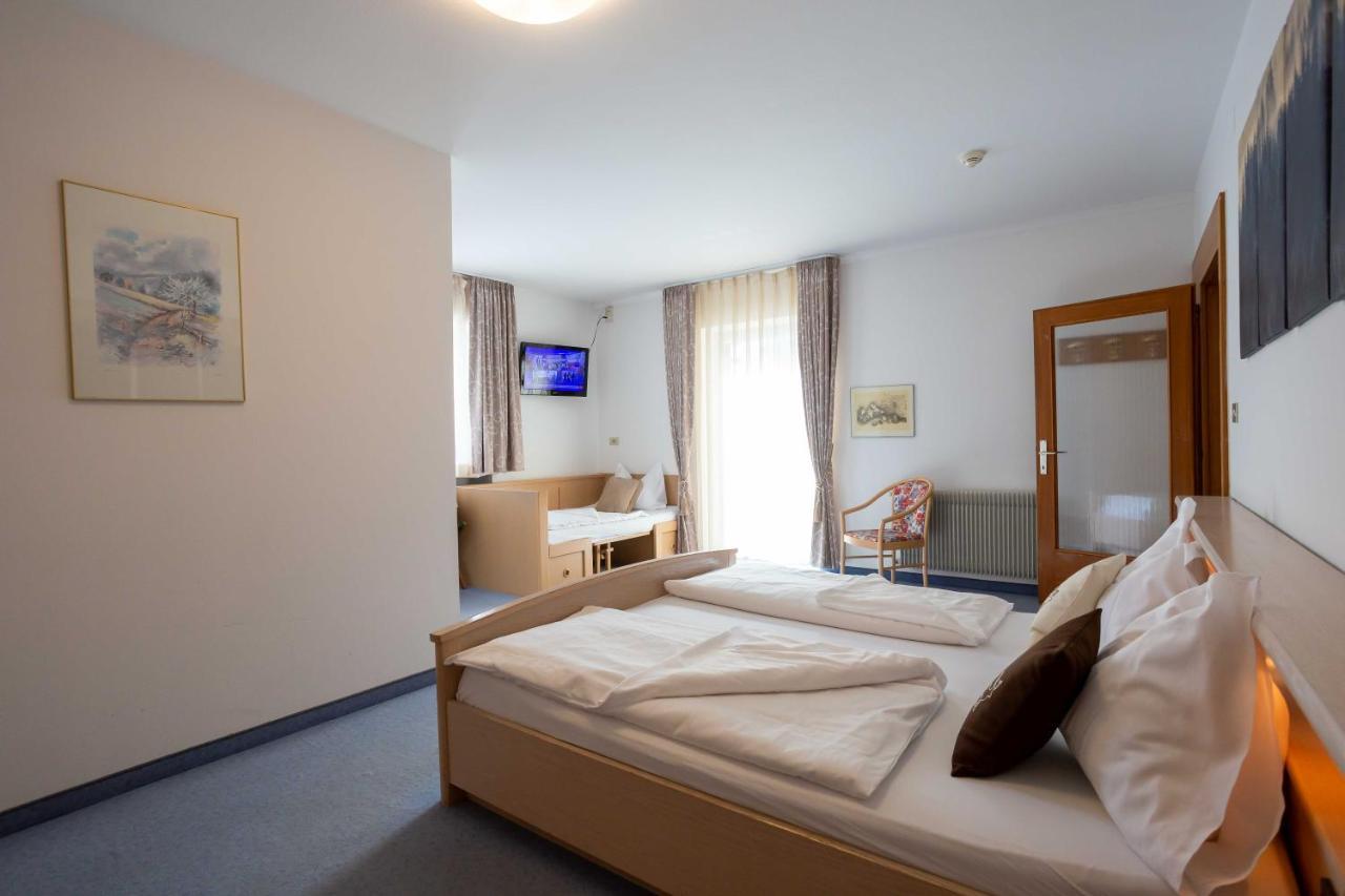 Hotel Martinerhof San Lorenzo di Sebato Dış mekan fotoğraf