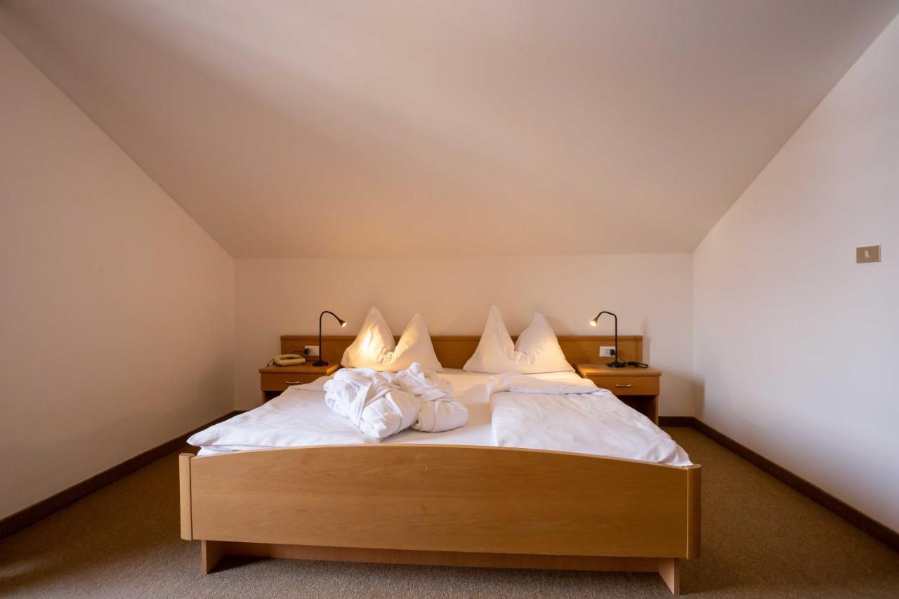 Hotel Martinerhof San Lorenzo di Sebato Dış mekan fotoğraf